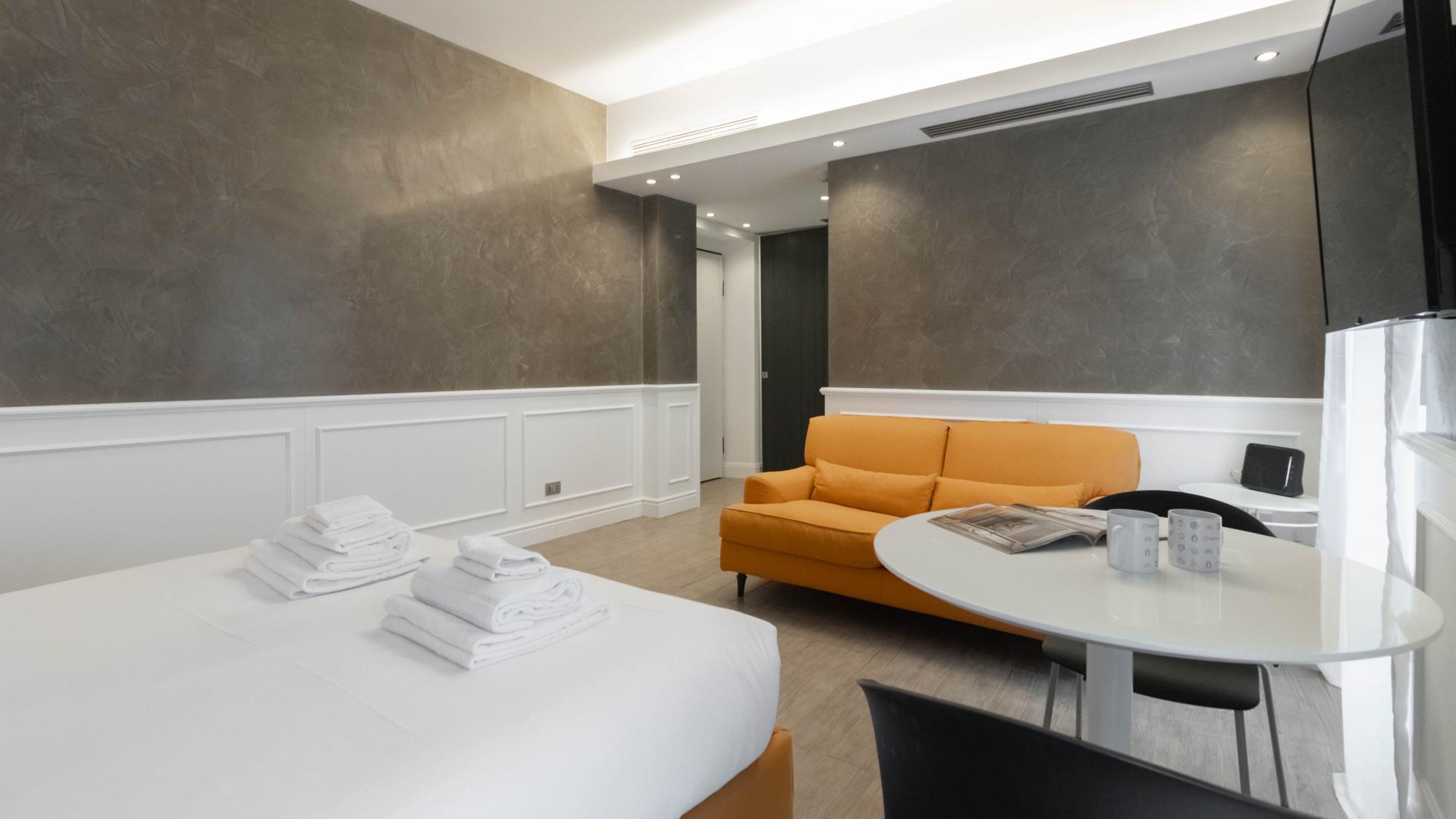 Italianway - Corso Venezia 7 - Norma 1