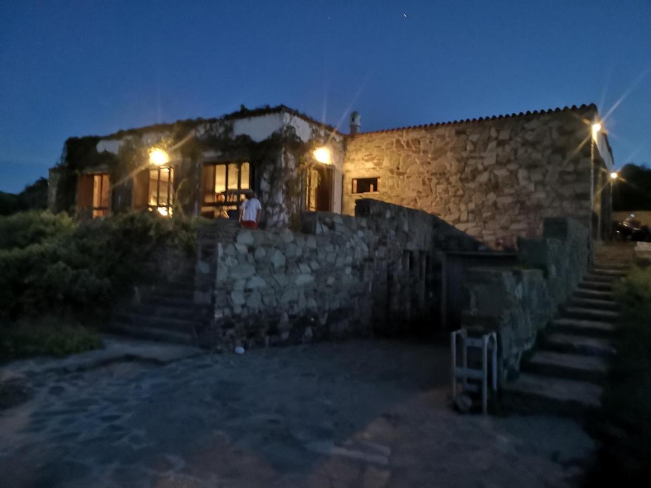 Villa Curiazzi Guesthouse Viale la Pelosa 16 2