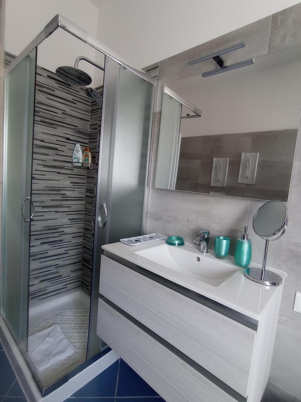 Casa Antonella, a Pochi Passi Dalla Spiaggia Con Stradello Privato