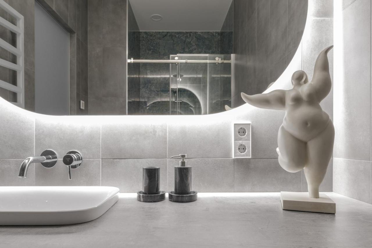 Ivis House Apt in Vilnius Old Town W Terrace 1