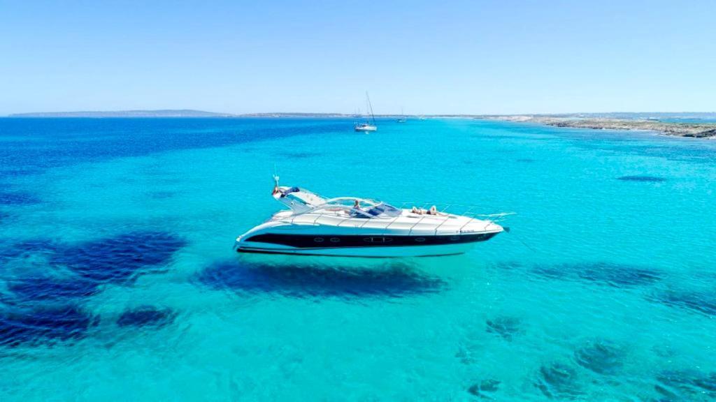 Instagrammable Yacht Hotel Malta 2