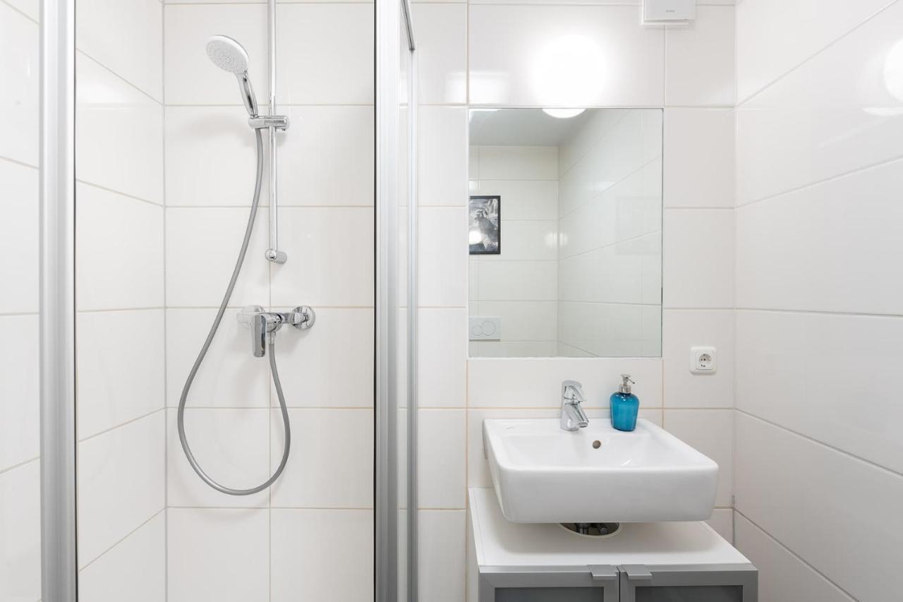 Marienplatz Apartment 2 Bedrooms Living Room Kitchen 1