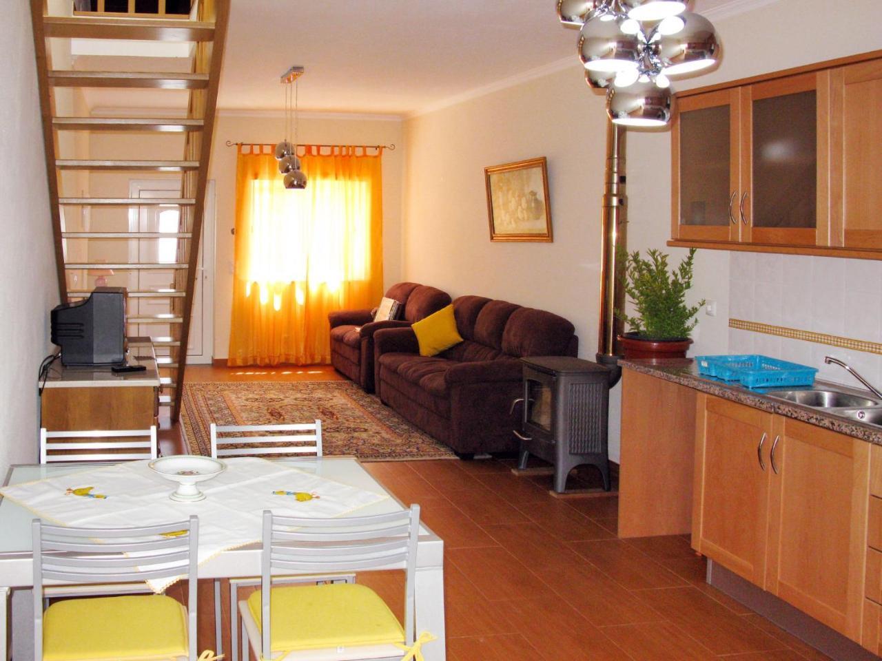 Holiday Home Do Sol - Aob100