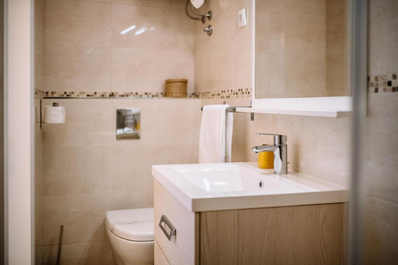 Amorozo Apartments by Duhomes 2