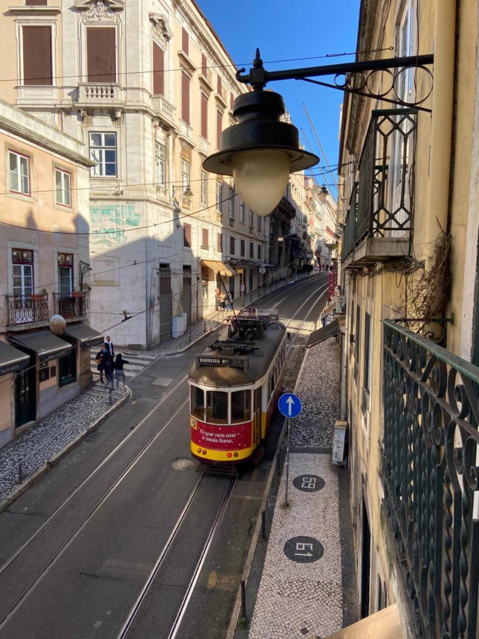 Com•Bro Apartment 1