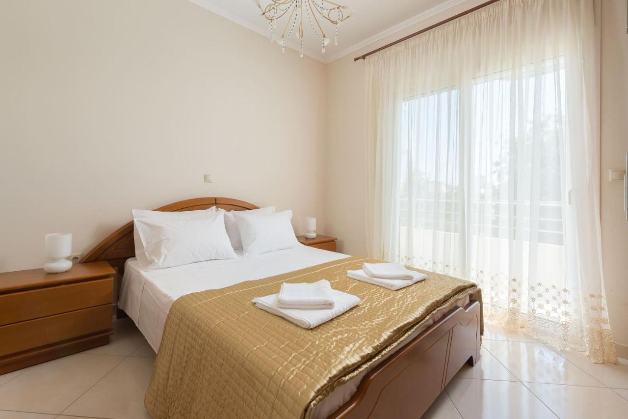 Family Apartment Near the Sea 1