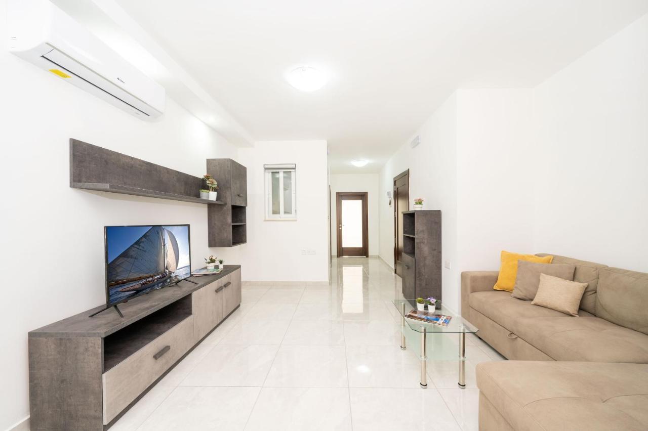 Vela BLU Apartments - Rose Court 1