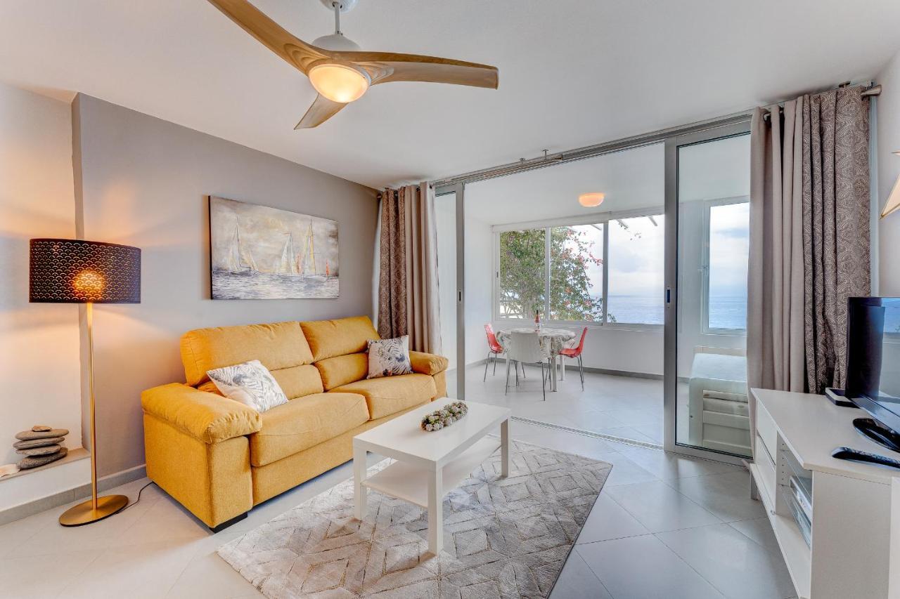 Elegante Apartamento Con Vista Directa Al Mar