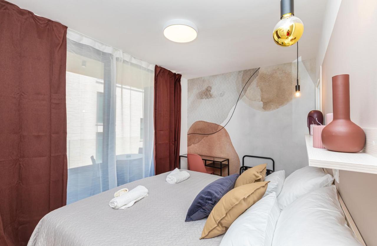 Sunny Lol Port Apartments in the City Centre 2