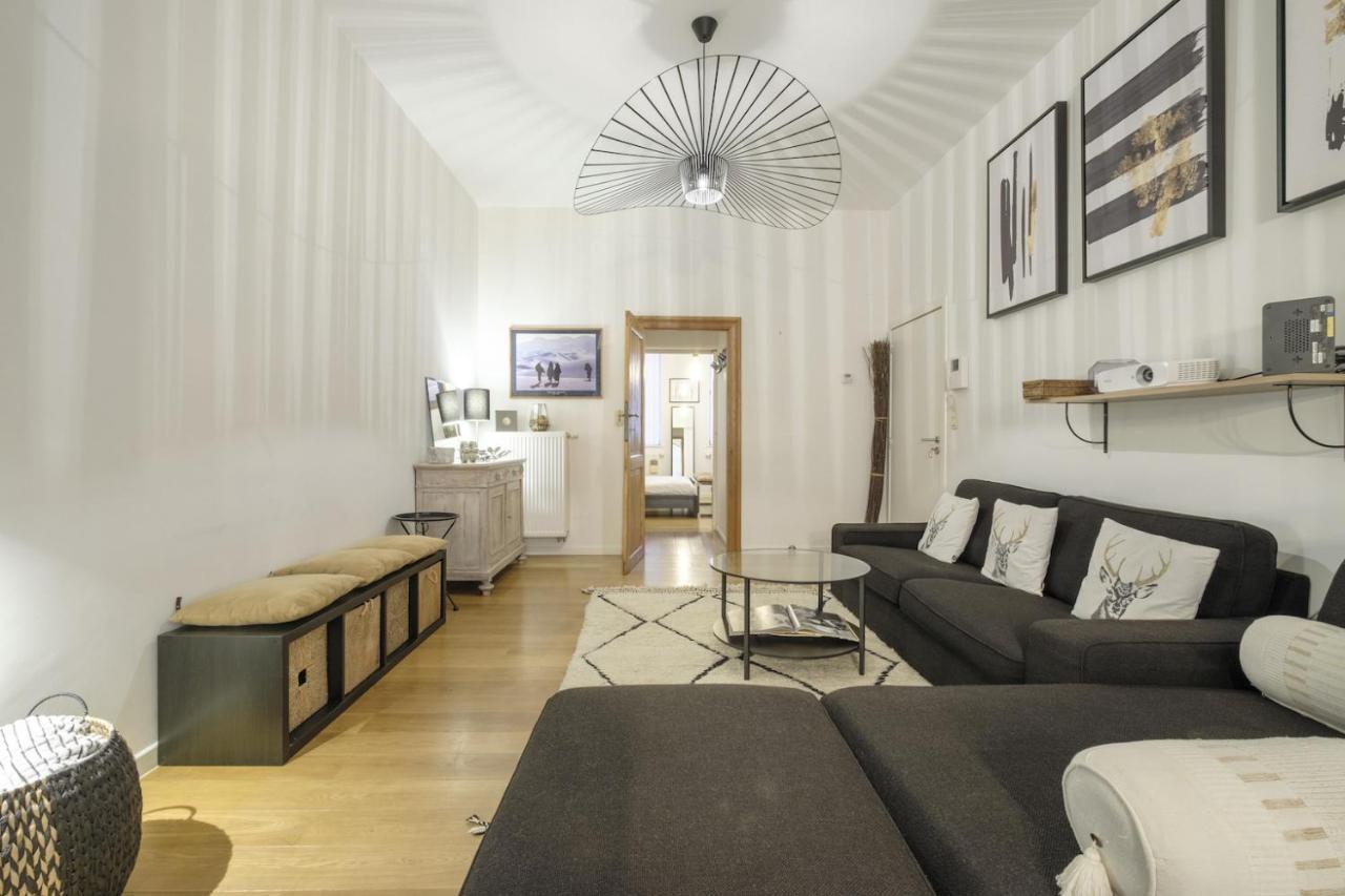 Magnificent 2 Bedroom Duplex + Terrace Ixelles 1