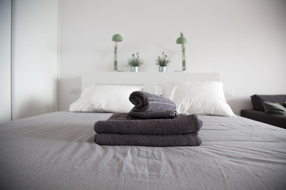 Studio with Balcony And Sea View 1