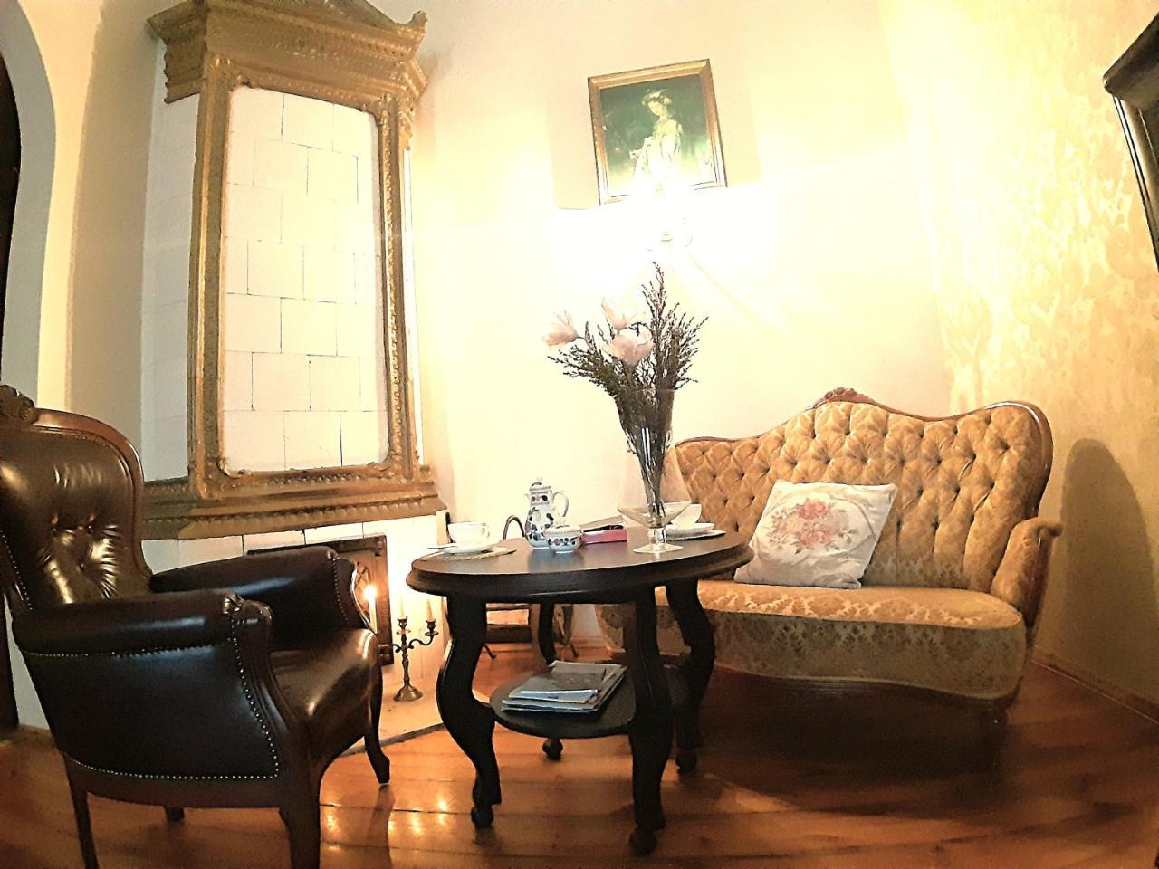 French Decor Apartment 1