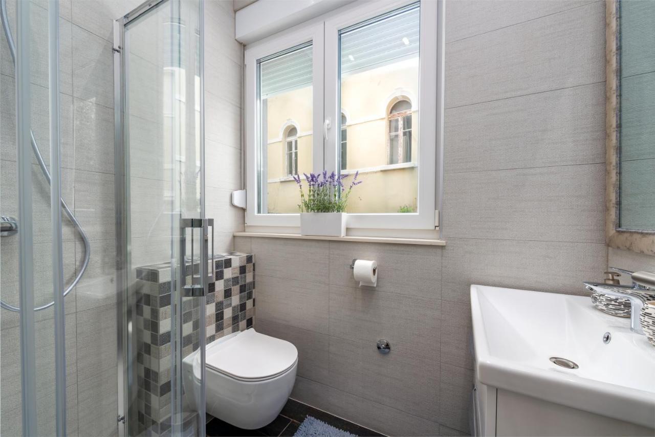 Free Parking Marli 4 - Room with Private Entrance - 2