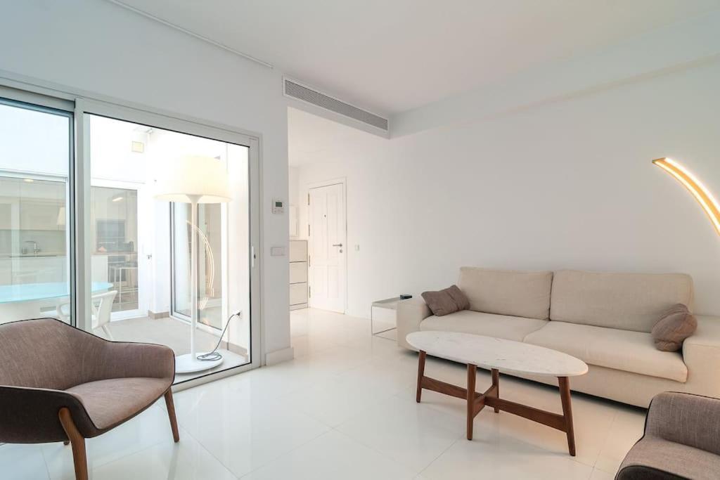 Luxurious Apartment in Terrazas Del Duque 2