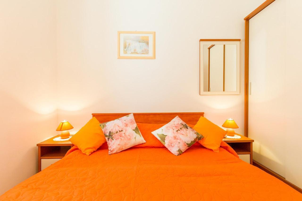 Sunshine Apartments 1