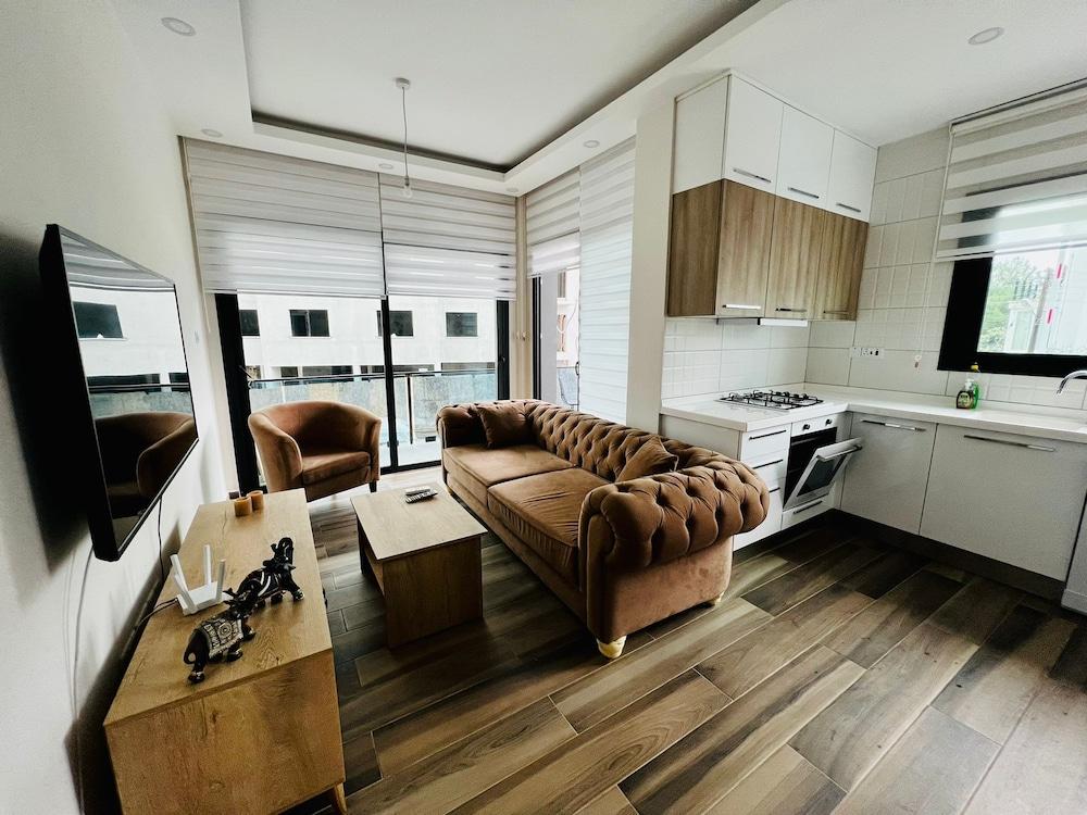 Beautiful 1 Bed Apartment in Kyrenia, Cyprus 2