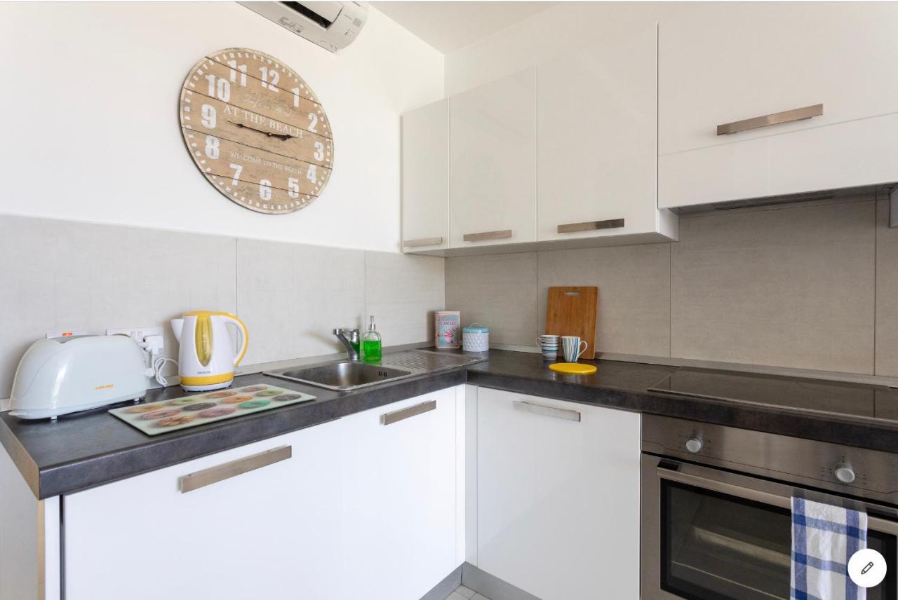 Sea View Apartment Mellieha 2