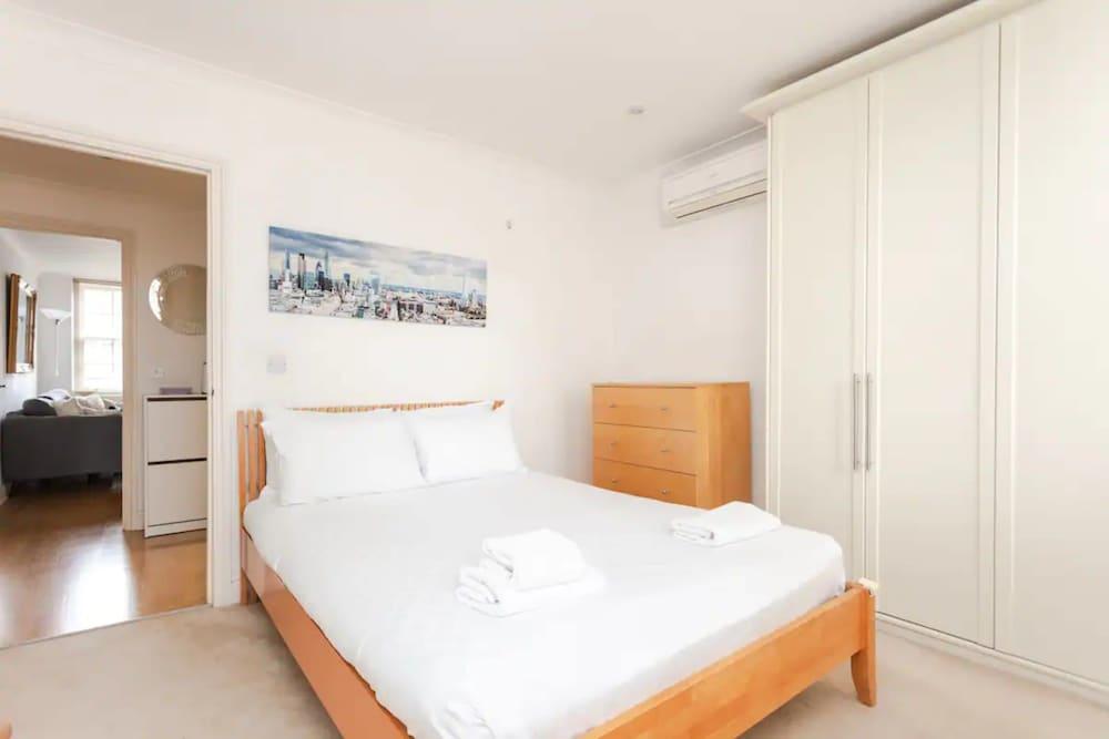 Homely 2 Bedroom Flat Near Embankment Station