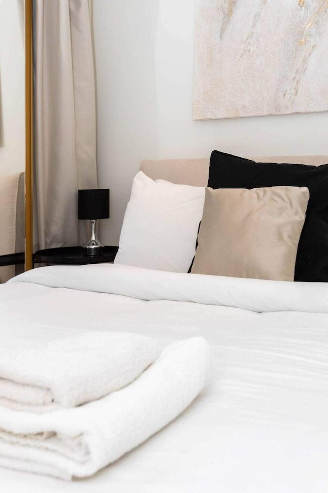 Stylish And Central 1 Bedroom Flat in Fitzrovia 1