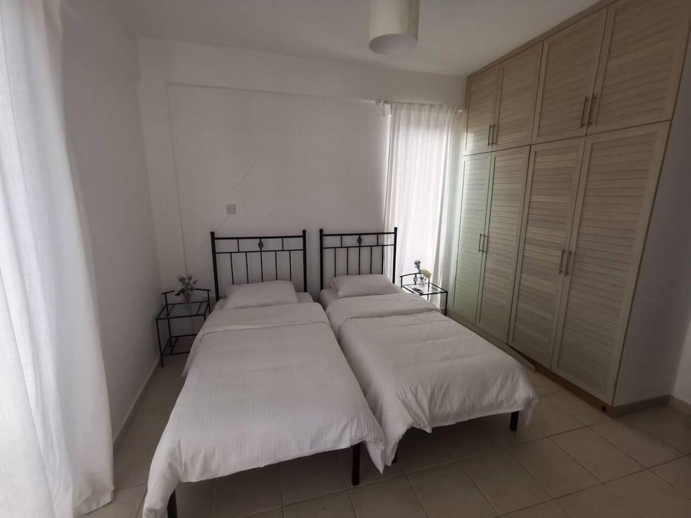 Sea & Pool 2 Bedroom 3 Terraces Turtle Bay Holiday