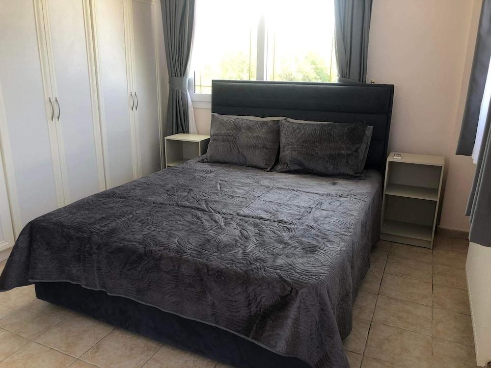 Villa Green Palace, Private Pool, Sea & Mountain Views , Spacious & Beautiful 2