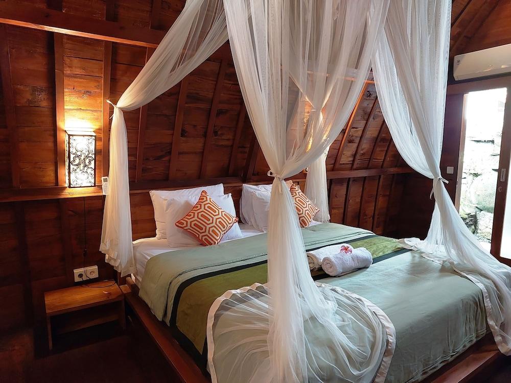 Shivananda Antique Villas by Eps 1