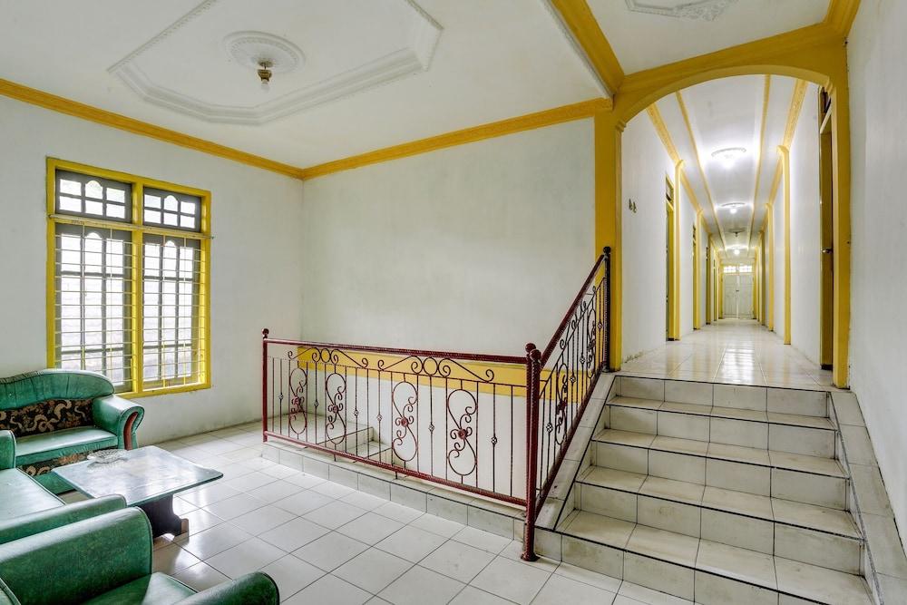 Spot on Penginapan Aina Syariah 1