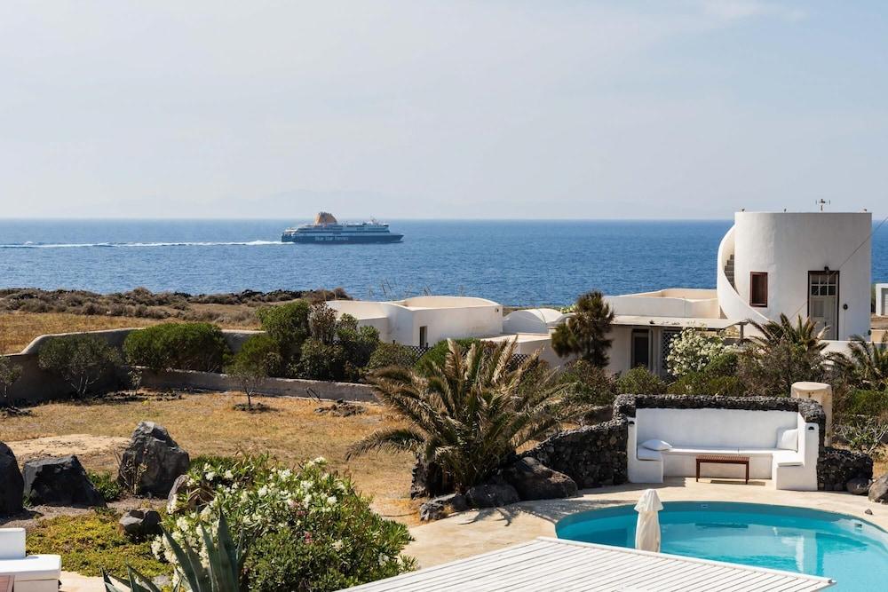 Villa Celma in Santorini