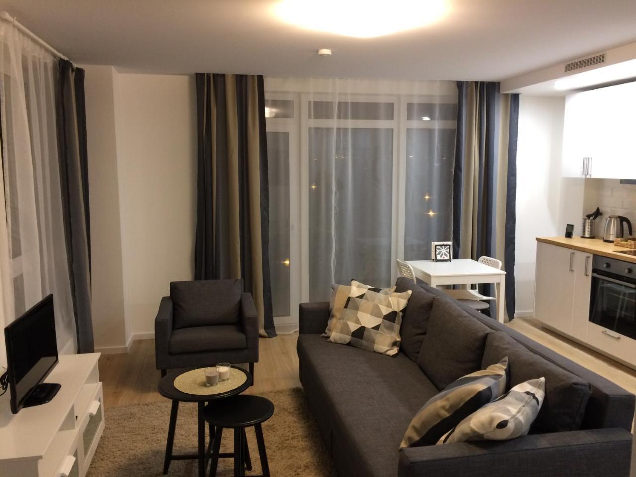 Elegant Apartment Close To the Old Town 1