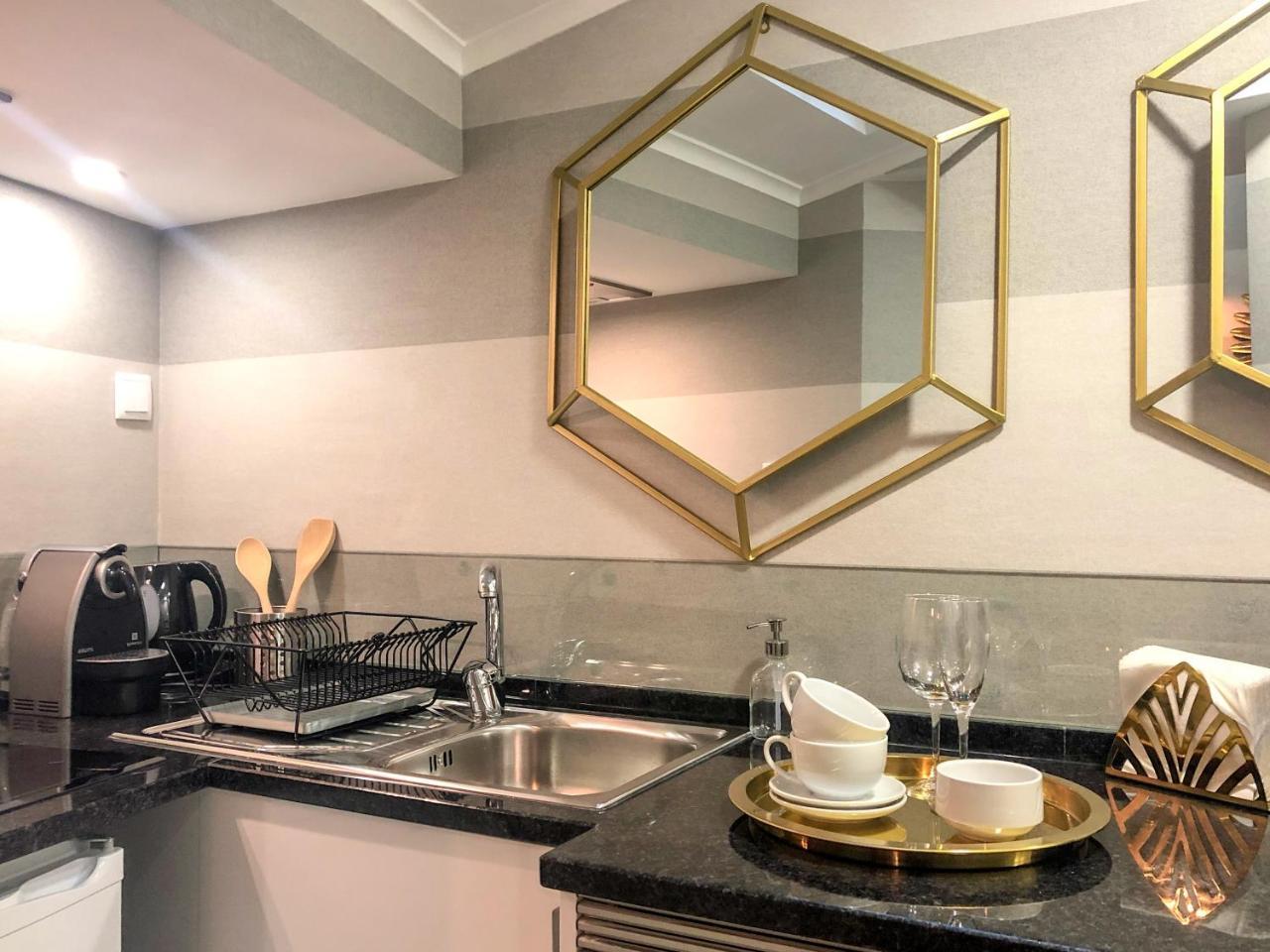 Golden Studio • A/C · Central (Adults Only) 2