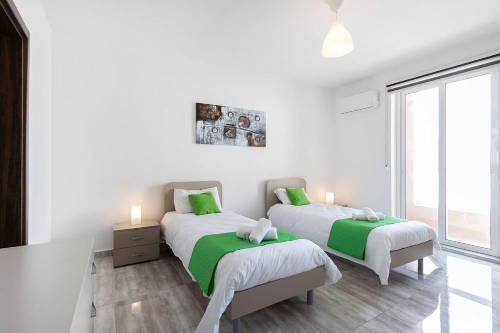 Kalkara - Modern 2 Bedrooms Apt Nb 3 1