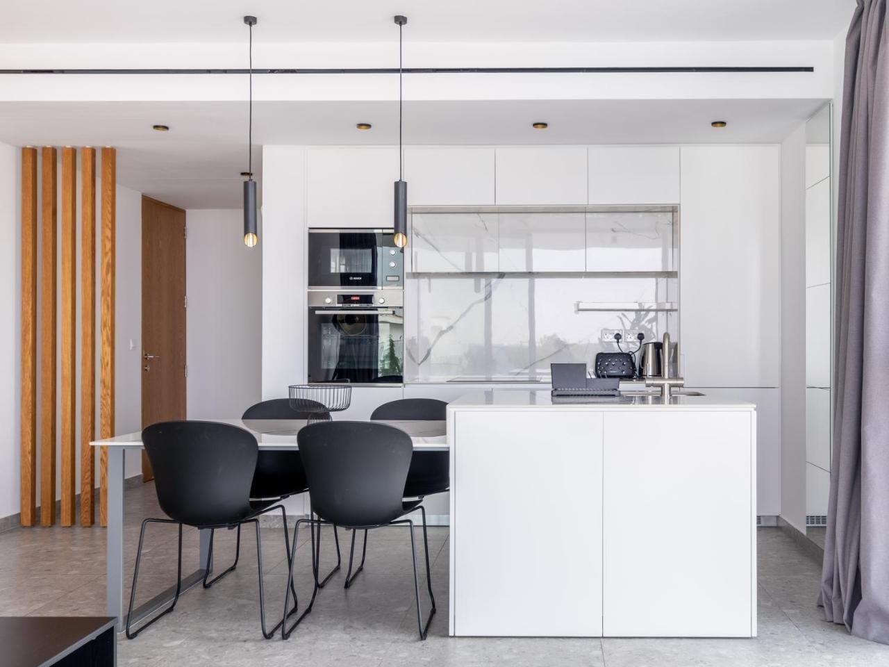 Sanders Gaia - Bright Two-Bedroom Apartment with Sea View 2