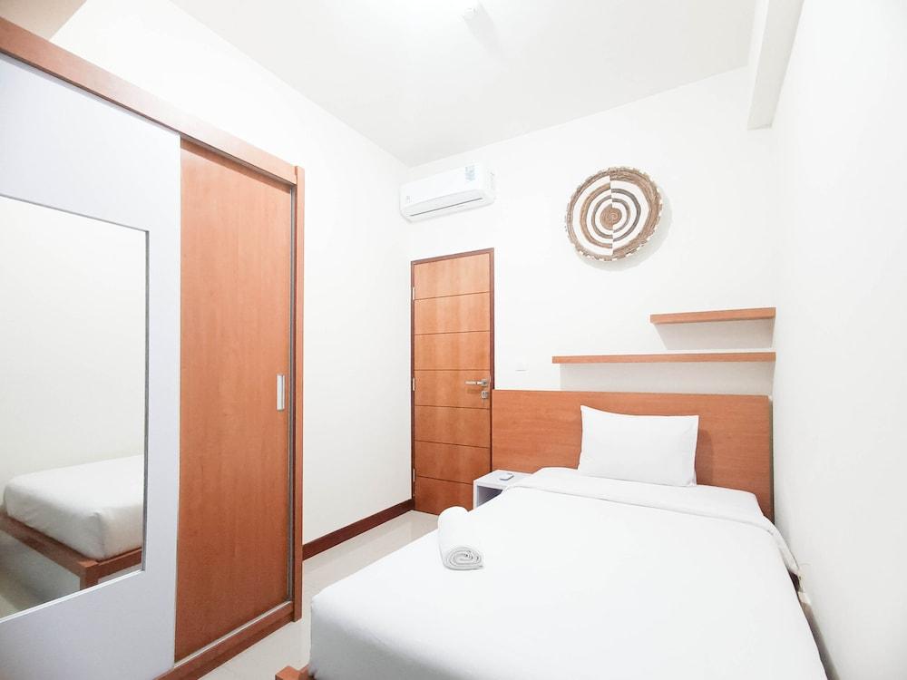 Spacious And Comfortable 3br Vida View Makassar Apartment 1